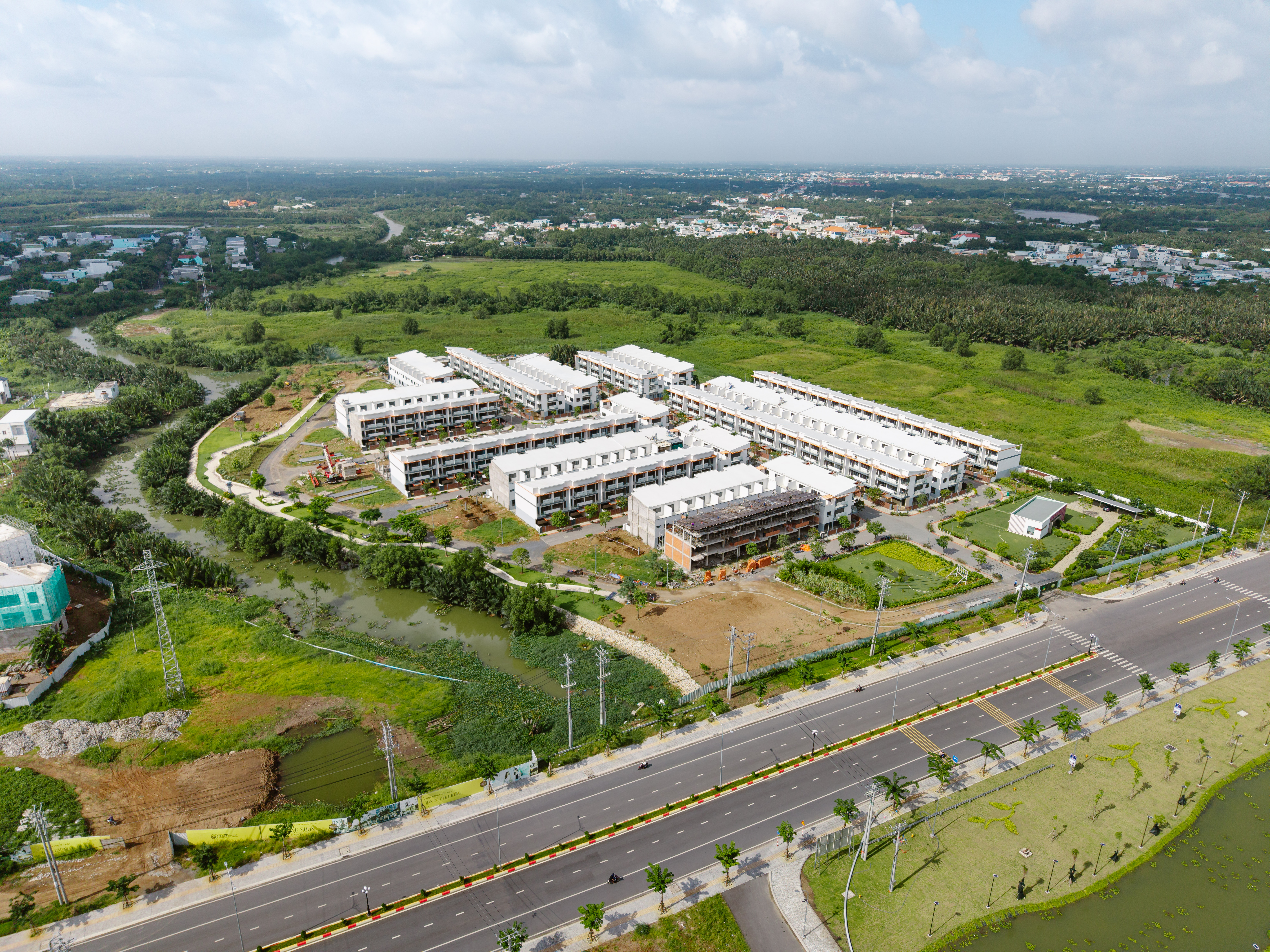 Đặt lên bàn cân chính sách thanh toán 30 % nhận nhà với các dự án trong khu vực