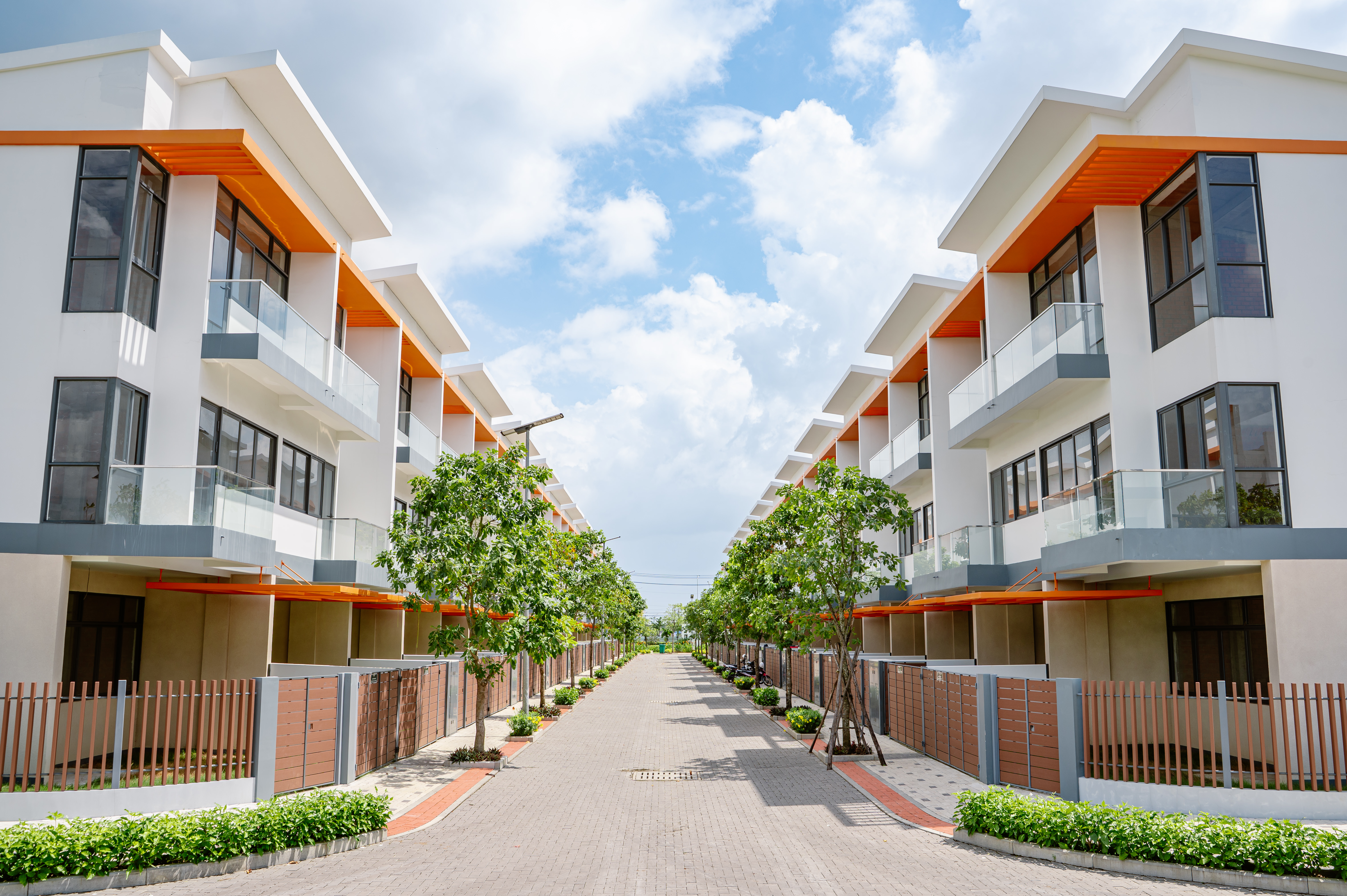 Elite Life – dự án bất động sản hưởng lợi kép từ đòn bẩy kết nối tuyến đường DT826E thông xe 6 làn và tuyến đường sắt Cần Giờ