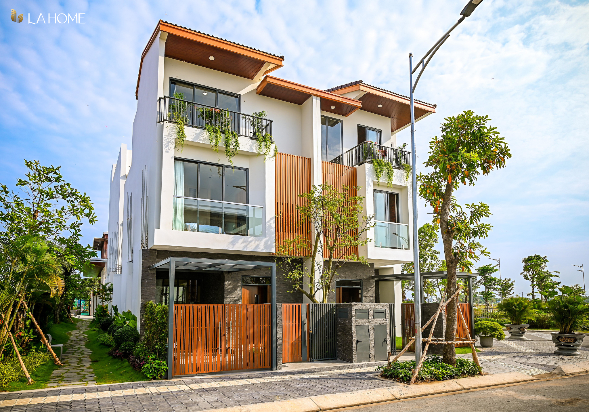 Vay tới 75%, tối đa 25 năm, dễ dàng sở hữu nhà phố Long An