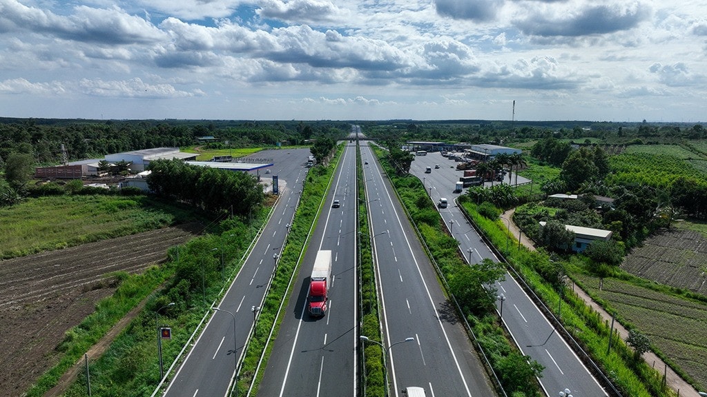 Quốc lộ 1 mở rộng