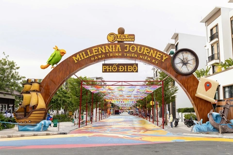 Phố đi bộ Millennia Journey – Tiện ích kỷ lục thu hút đông đảo khách tham quan mỗi tuần.