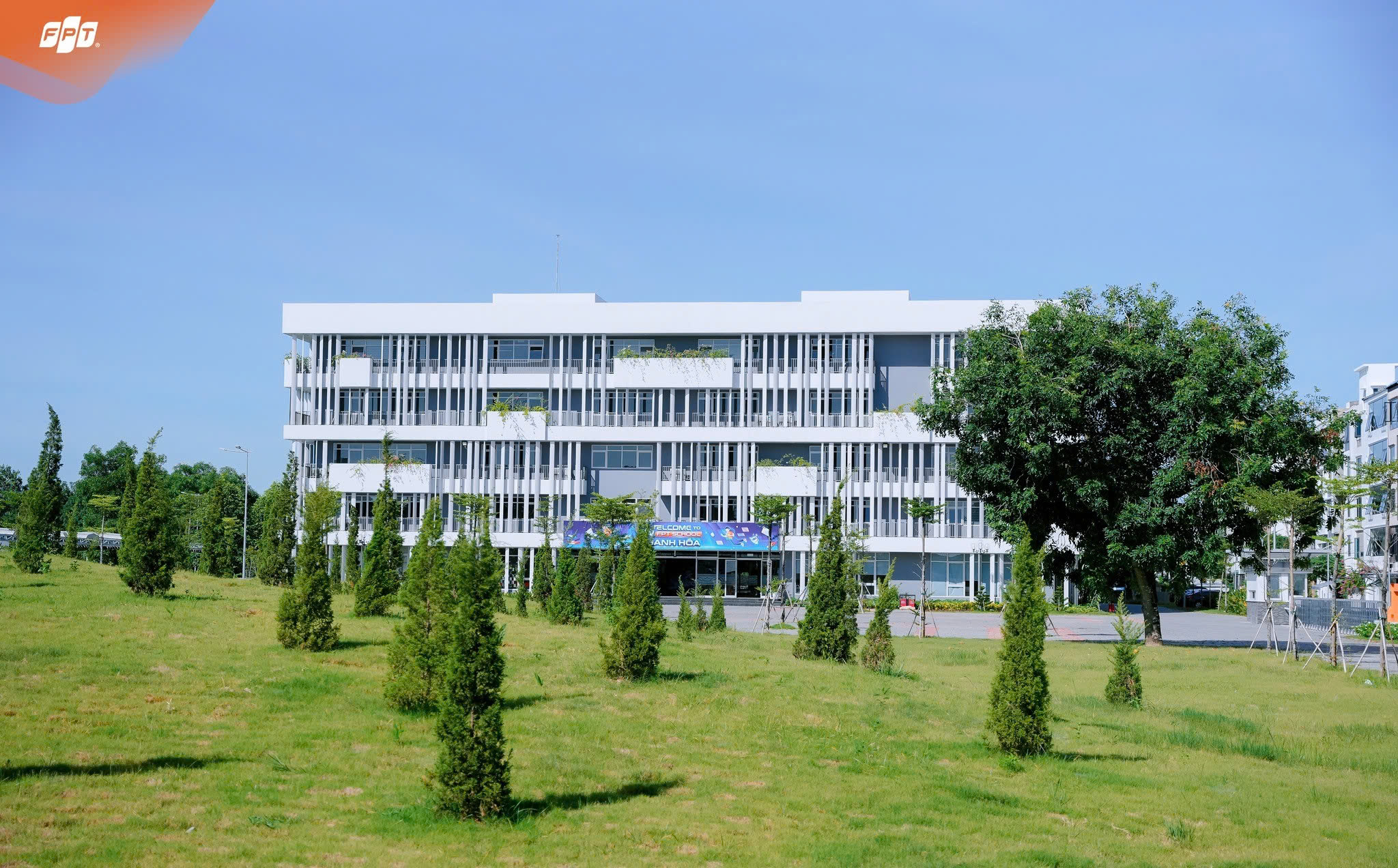 Tầm nhìn hiện thực: FPT Schools Campus đã sáng đèn, sẵn sàng bệ phóng giáo dục 4.0 cho cư dân tương lai.